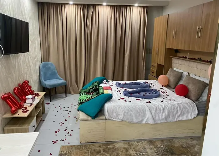 Sea View Pool And Access Apartment *