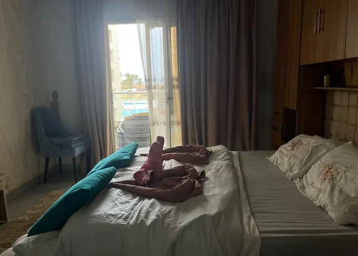 Apartment Sea View Pool And Access Hurghada