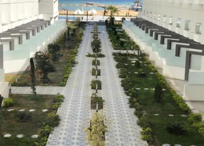 Sea View Pool And Access Hurghada