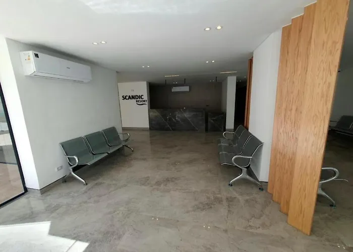 Sea View Pool And Access Apartment