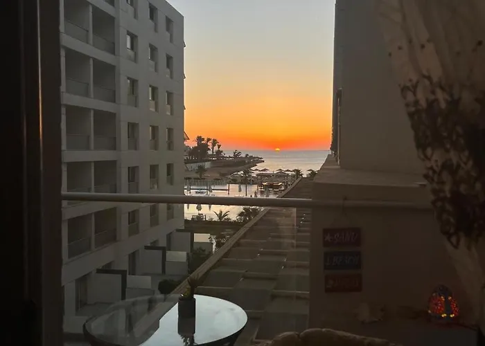 Sea View Pool And Access Apartment Hurghada