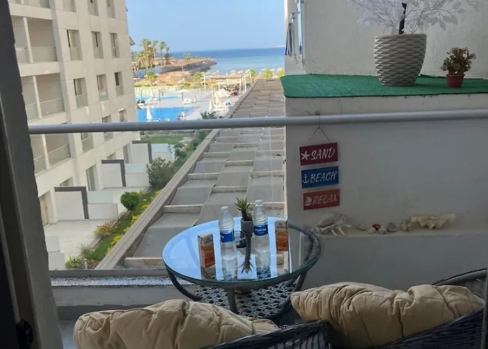 Daire Sea View Pool And Access Hurgada