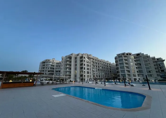 Sea View Pool And Access Apartment *