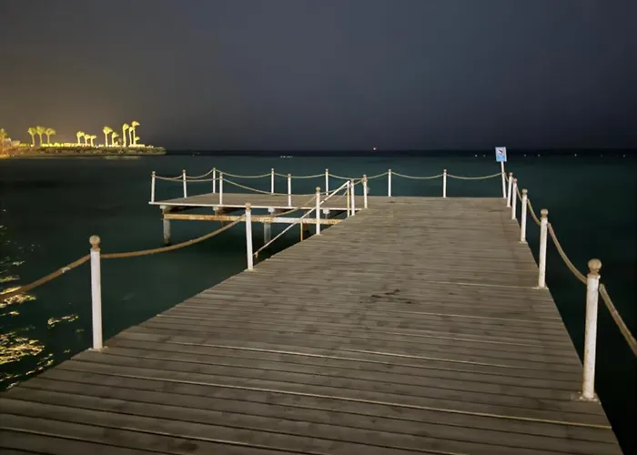 Sea View Pool And Access Hurghada